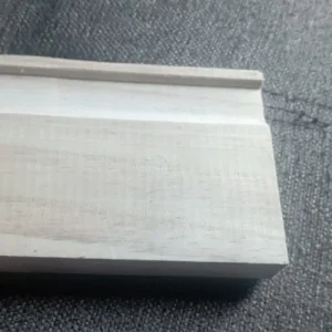 Zócalo Neo-Clásico - Elegancia en la Base de tus Paredes con Detalles Moldurados